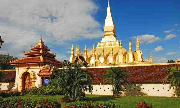 Pha That Luang - Vientiane, Laos