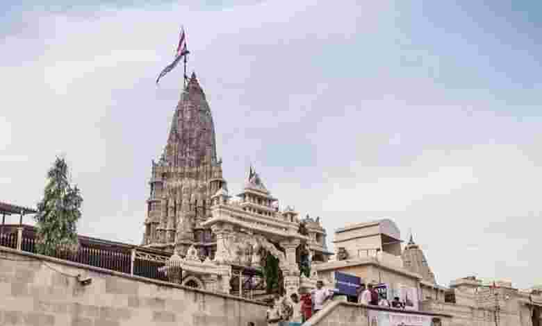 Shree Dwarkadhish Temple, Gujarat